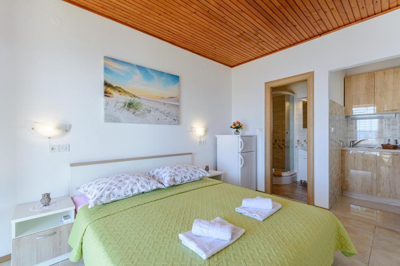 Rooms Sani Brela Esterno foto